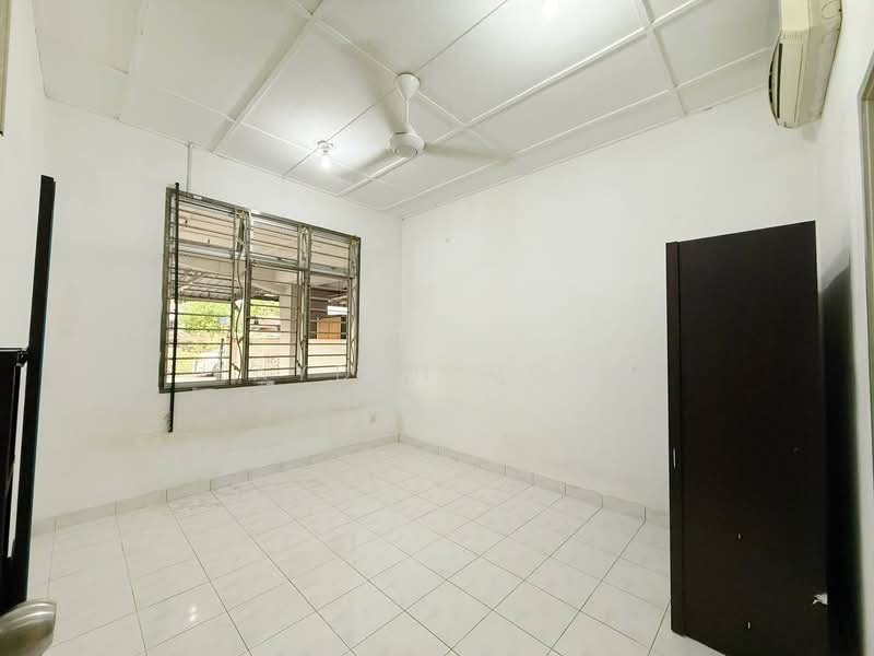 Bukit Indah 2 Single Storey Terrace EndLot untuk Untuk Dijual - RM 728,000, Mac 2026 - Interior - PropertyGuru.com.my