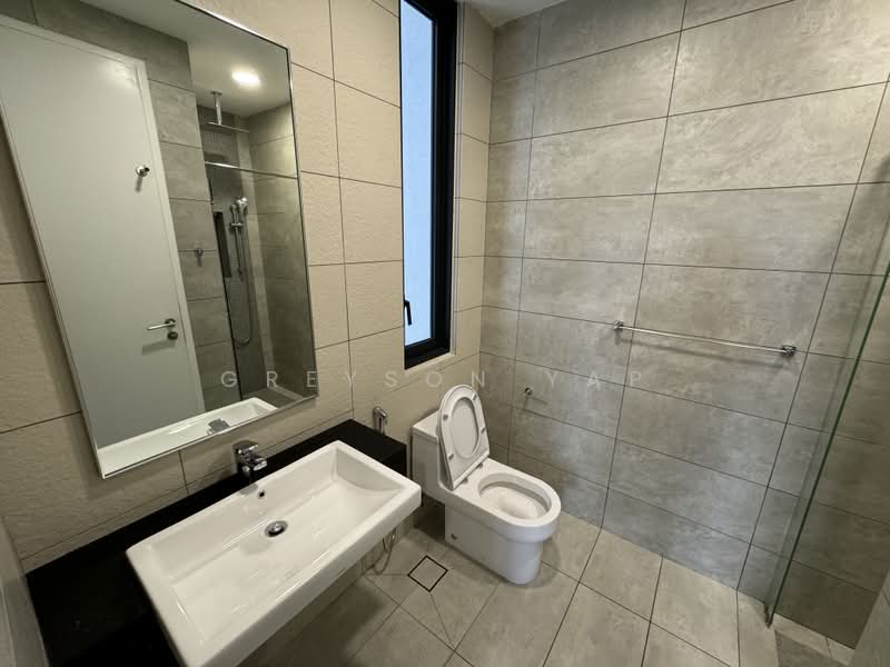 Servis Apartment untuk Dijual di The Sentral Suites - Greyson Yap - Bathroom - PropertyGuru.com.my