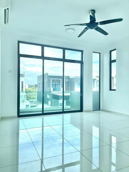 2-storey Terraced House for Sale in Skudai (Johor) - Iden Tan - Living Room - PropertyGuru.com.my