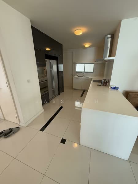 Service Residence for Sale at Gateway Kiaramas Residences - Jass Goh - Kitchen - PropertyGuru.com.my