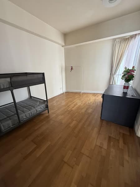 Kediaman Servis untuk Dijual di Gateway Kiaramas Residences - Jass Goh - Bedroom - PropertyGuru.com.my