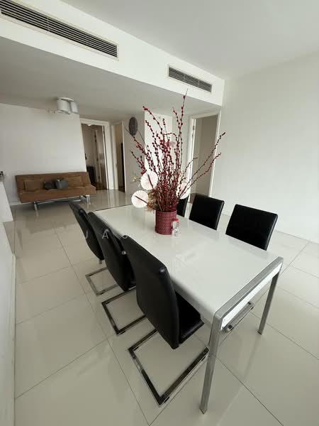 Kediaman Servis untuk Dijual di Gateway Kiaramas Residences - Jass Goh - Dining Room - PropertyGuru.com.my