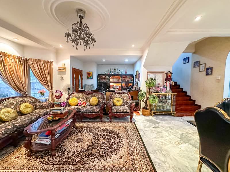 Seksyen 7,Shah Alam untuk Untuk Dijual - RM 875,000, Mac 2026 - Living Room - PropertyGuru.com.my