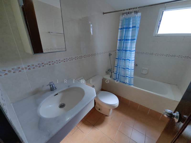 Gurney Park Condominium untuk Untuk Disewa - RM 2,500 /bulan, Mac 2026 - Bathroom - PropertyGuru.com.my