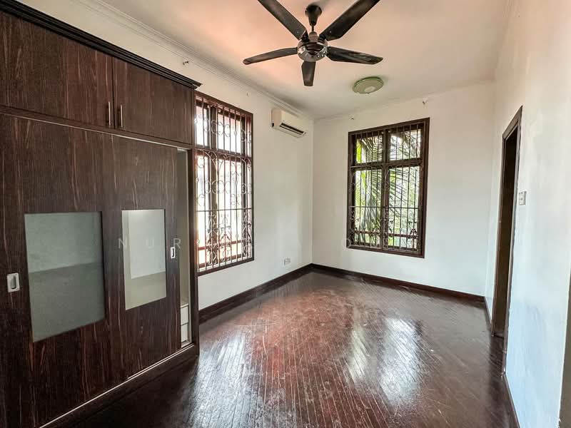 Seksyen 27 Shah Alam untuk Untuk Dijual - RM 1,600,000, Mac 2026 - Bedroom - PropertyGuru.com.my