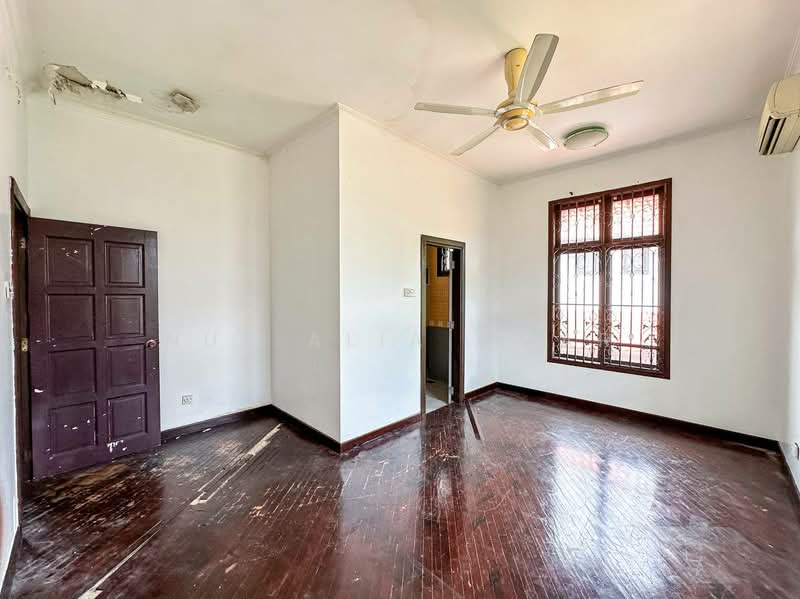 Seksyen 27 Shah Alam untuk Untuk Dijual - RM 1,600,000, Mac 2026 - Interior - PropertyGuru.com.my