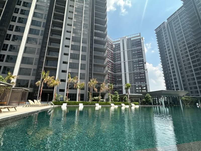 Service Residence for Rent at Alira @ Metropark Subang - Cs Chua - Pool - PropertyGuru.com.my
