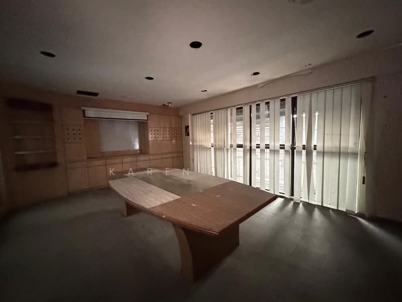 Semi-D Factory for Rent in Taman Perindustrian Cemerlang (Ulu Tiram) - Karen Heng - Interior - PropertyGuru.com.my