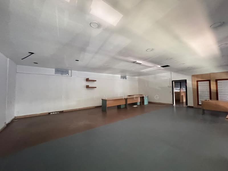 Semi-D Factory for Rent in Taman Perindustrian Cemerlang (Ulu Tiram) - Karen Heng - Interior - PropertyGuru.com.my