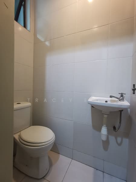 Apartment for Rent at Impiana - Tracey Eng - Maid Toilet - PropertyGuru.com.my