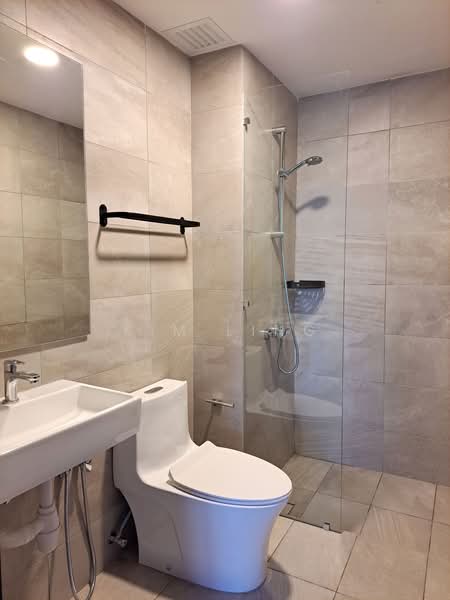 Henna Residence @ The Quartz WM untuk Untuk Disewa - RM 3,000 /bulan, Mac 2026 - Master Bathroom - PropertyGuru.com.my