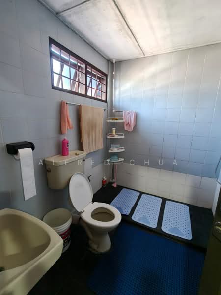 Jalan Arang, Kuching untuk Untuk Dijual - RM 920,000, Mac 2026 - Bathroom - PropertyGuru.com.my