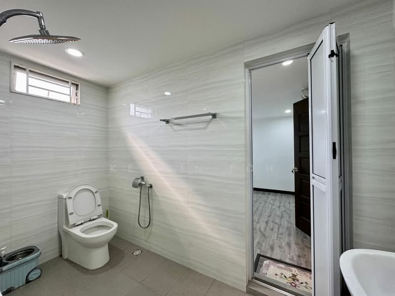 1.5-storey Terraced House for Sale in Batu Maung (Penang) - Kelvin Toh - Bathroom - PropertyGuru.com.my