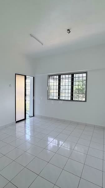 For Rent - Taman Lembah Maju 600 Apartment