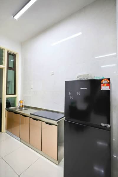 Service Residence for Rent at D'Summit Residences - Darren Woon - Kitchen - PropertyGuru.com.my