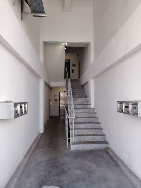 Shop for Rent in Bandar Baru Permas Jaya (Permas Jaya) - Ilsa Chin - Entrance - PropertyGuru.com.my