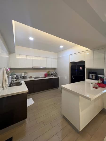 Condominium for Sale at Royalle Condominium - Mazsheera . - Kitchen - PropertyGuru.com.my