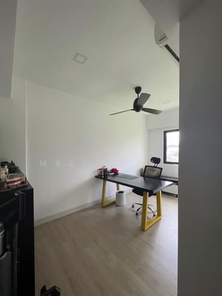 Condominium for Sale at Royalle Condominium - Mazsheera . - Study room - PropertyGuru.com.my