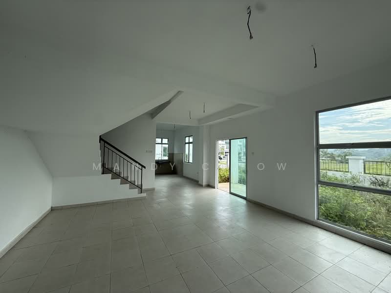 Terraced House for Sale in Taman Kundang Jaya (Rawang) - Mandy Cheow - Living Room - PropertyGuru.com.my