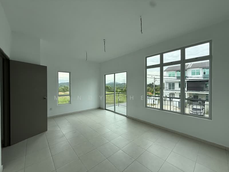 Terraced House for Sale in Taman Kundang Jaya (Rawang) - Mandy Cheow - Interior - PropertyGuru.com.my