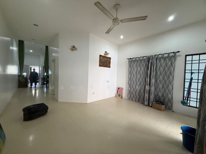 1-storey Terraced House for Rent in Panorama Lapangan Perdana (Ipoh) - Mandy Phang - Living Room - PropertyGuru.com.my