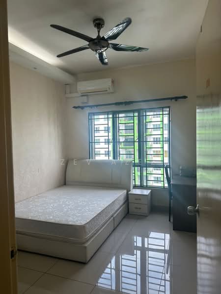 OUG Parklane untuk Untuk Disewa - RM 1,800 /bulan, Mac 2026 - Bedroom - PropertyGuru.com.my