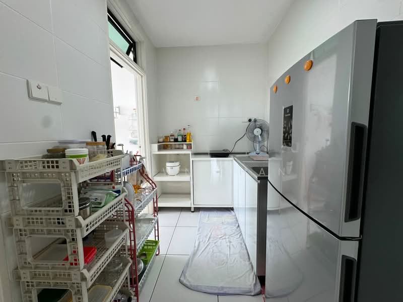 Service Residence for Rent at Sky Peak Residences - Shawn Chan - Kitchen - PropertyGuru.com.my