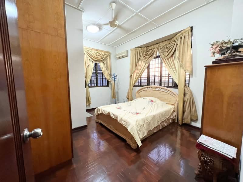 Semi-Detached House for Sale in Taman Rinting (Masai) - Jayden Ng - Bedroom - PropertyGuru.com.my