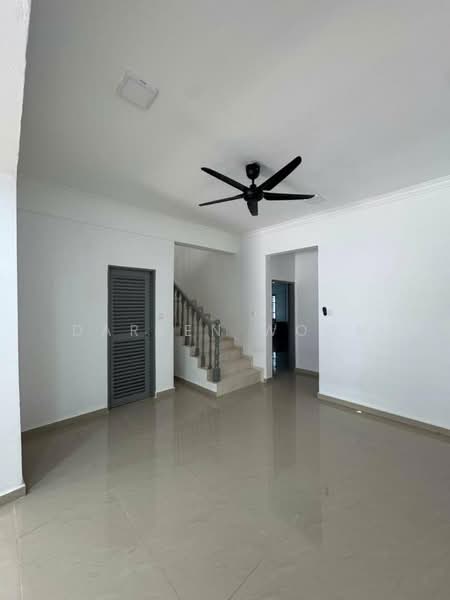 Taman Johor Jaya untuk Untuk Dijual - RM 849,000, Mac 2026 - Living Room - PropertyGuru.com.my