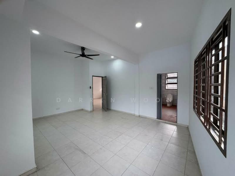 Taman Johor Jaya untuk Untuk Dijual - RM 849,000, Mac 2026 - Living Room - PropertyGuru.com.my