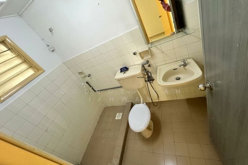 Apartment for Sale at Sri Jelatek - Gudrotullah Ikhwan - Bathroom - PropertyGuru.com.my