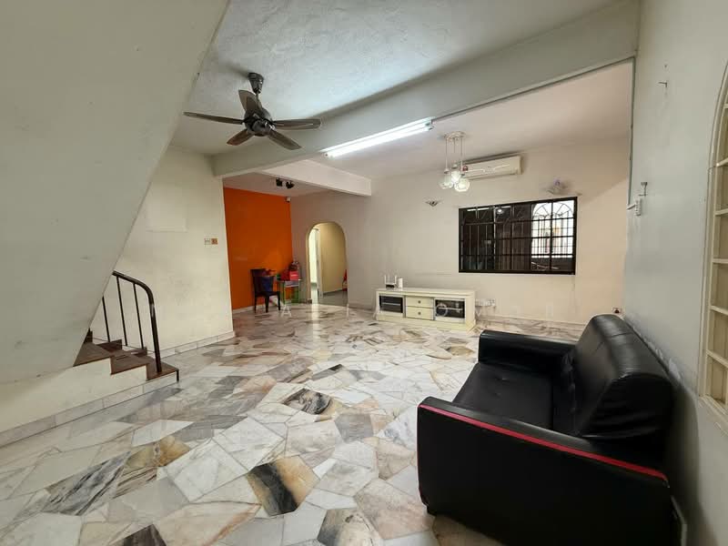 TAMAN SERI ANDALAS untuk Untuk Dijual - RM 585,000, Mac 2026 - Living Room - PropertyGuru.com.my