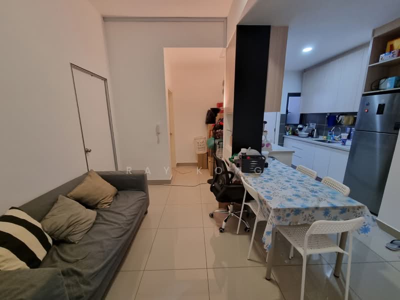 Lakeville Residence untuk Untuk Disewa - RM 1,000 /bulan, Mac 2026 - Living Room - PropertyGuru.com.my