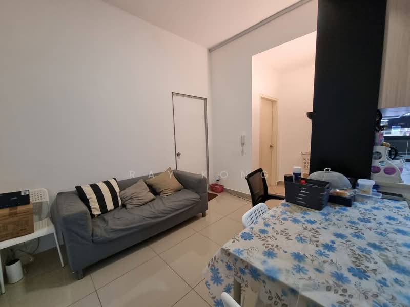 Lakeville Residence untuk Untuk Disewa - RM 1,000 /bulan, Mac 2026 - Living Room - PropertyGuru.com.my