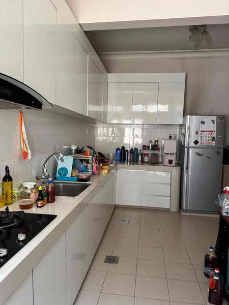 Bandar Kinrara untuk Untuk Disewa - RM 2,500 /bulan, Mac 2026 - Kitchen - PropertyGuru.com.my