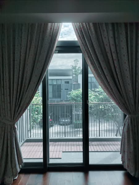 3-storey Terraced House for Sale in Desa Parkcity (Kuala Lumpur) - Julian Lai - Balcony - PropertyGuru.com.my