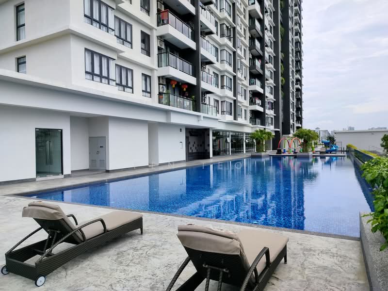 Golden Triangle 2 untuk Untuk Dijual - RM 790,000, Mac 2026 - Pool - PropertyGuru.com.my