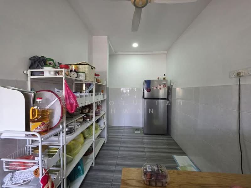 The Clover Homes untuk Untuk Dijual - RM 700,000, Mac 2026 - Kitchen - PropertyGuru.com.my