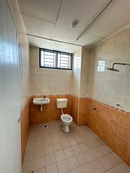 2-storey Terraced House for Sale in Skudai (Johor) - Sharon Ng - Bathroom - PropertyGuru.com.my