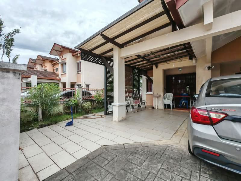 END LOT Double Storey Sunway Kayangan Seksyen U9 Shah Alam - 2