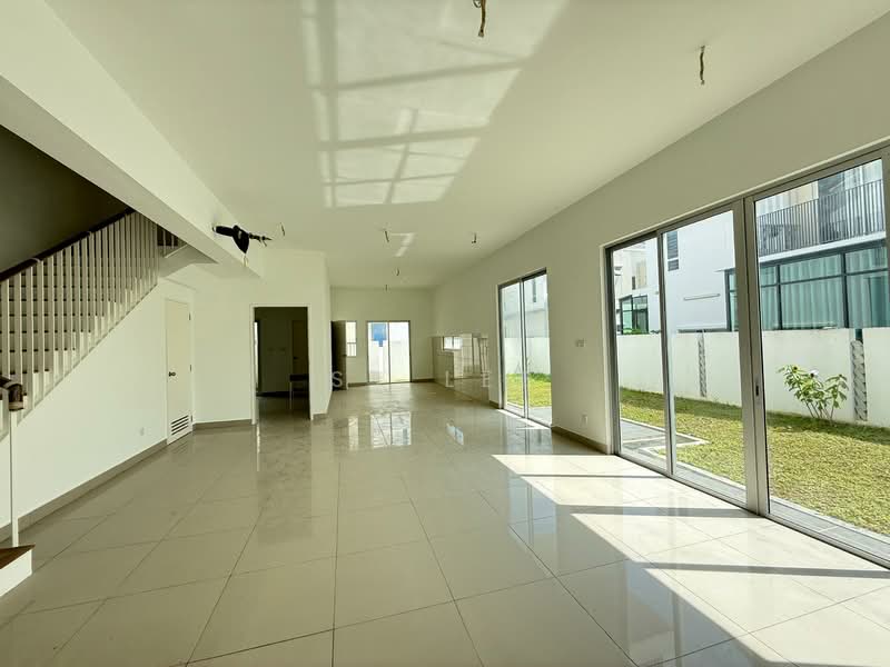 2-storey Terraced House for Sale in Bandar Gamuda Cove (Dengkil) - SY Lee - Living Room - PropertyGuru.com.my