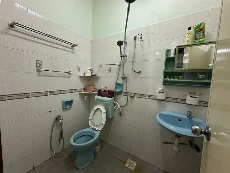 1-storey Terraced House for Rent in Bandar Indahpura (Kulai) - Bell Lum - Bathroom - PropertyGuru.com.my
