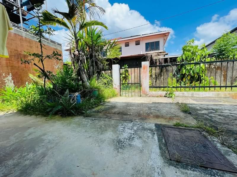 2-storey Terraced House for Sale in Kuching (Sarawak) - Alfred Chua - Exterior - PropertyGuru.com.my