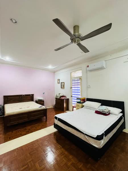 2-storey Terraced House for Sale in Kuching (Sarawak) - Alfred Chua - Bedroom - PropertyGuru.com.my