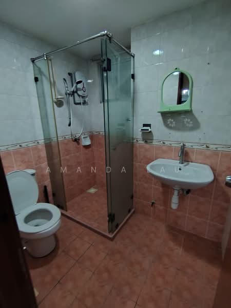 Condominium for Rent at Idaman Puteri - Amanda Lau - Bathroom - PropertyGuru.com.my