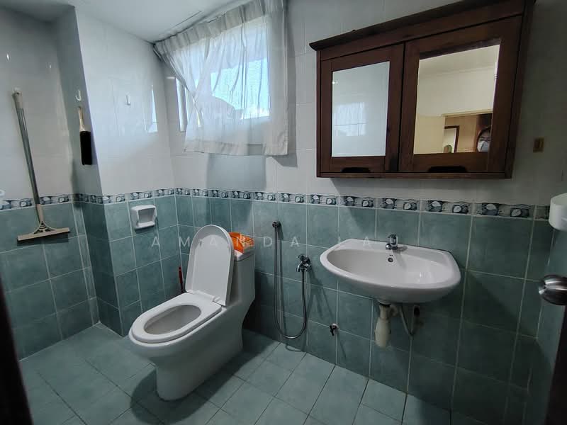 Condominium for Rent at Idaman Puteri - Amanda Lau - Bathroom - PropertyGuru.com.my