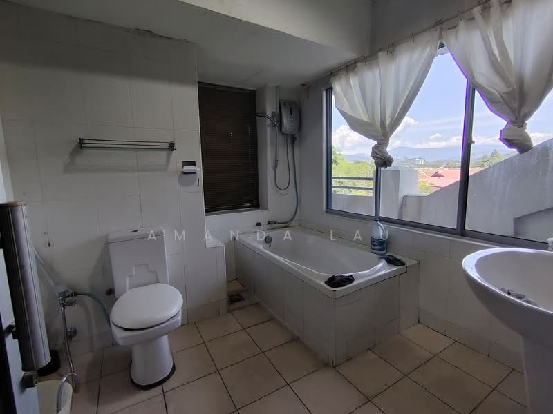 Condominium for Rent at Idaman Puteri - Amanda Lau - Bathroom - PropertyGuru.com.my