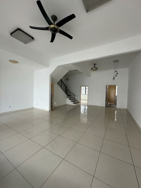 Bandar Country Homes , Desa 10 , Rawang untuk Untuk Dijual - RM 645,000, Apr 2026 - Living Room - PropertyGuru.com.my