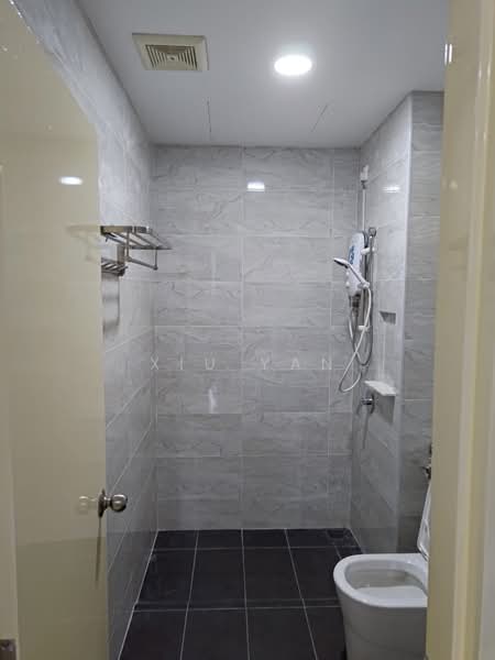 Condominium for Rent at SKS Pavillion Residences - Xiu Yan - Bathroom - PropertyGuru.com.my