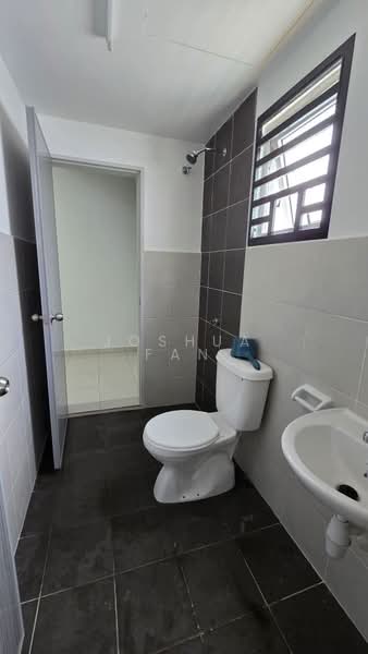 Terraced House for Rent in Sepang (Selangor) - Joshua Fan - Bathroom - PropertyGuru.com.my